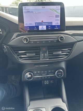 Thumbnail Mobil 6