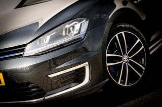 Thumbnail Mobil 8