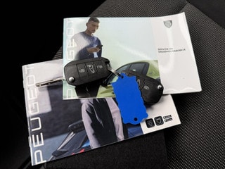 Thumbnail Mobil 8