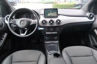 Thumbnail Mobil 9