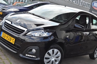 Thumbnail Mobil 4