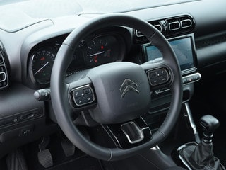 Thumbnail Mobil 6