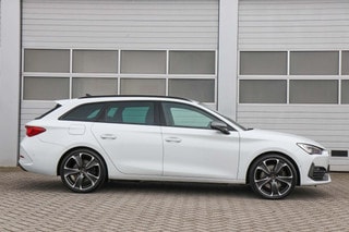 Thumbnail Mobil 4