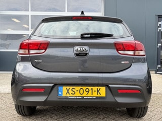 Thumbnail Mobil 8