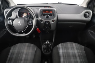 Thumbnail Mobil 9