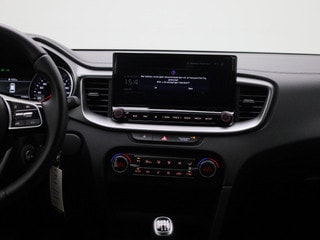 Thumbnail Mobil 8