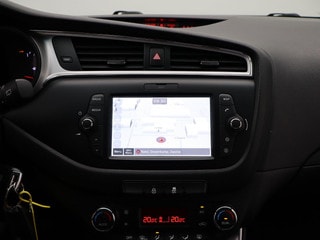 Thumbnail Mobil 2