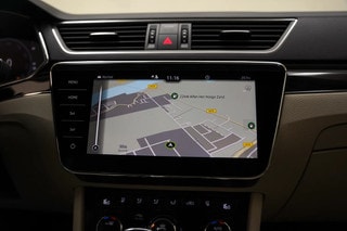 Thumbnail Mobil 8