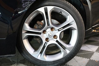 Thumbnail Mobil 4
