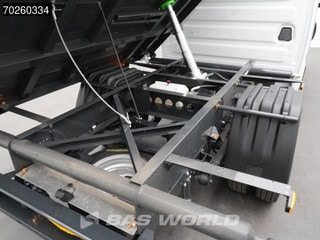 Thumbnail Mobil 8