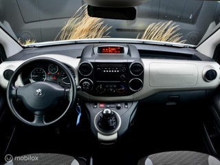 Thumbnail Mobil 6