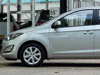 Thumbnail Mobil 9