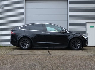 Thumbnail Mobil 8