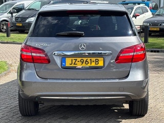 Thumbnail Mobil 6
