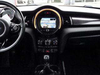 Thumbnail Mobil 9