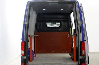 Thumbnail Mobil 6