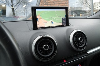 Thumbnail Mobil 10