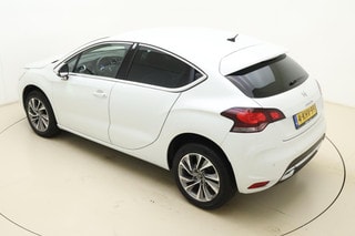 Thumbnail Mobil 4
