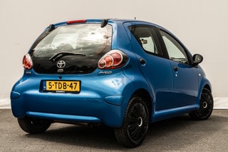 Thumbnail Mobil 6