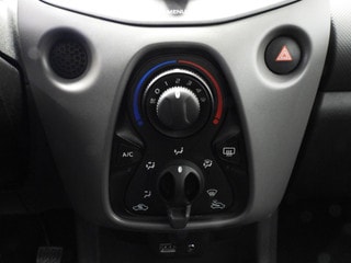 Thumbnail Mobil 6