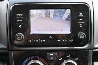 Thumbnail Mobil 6