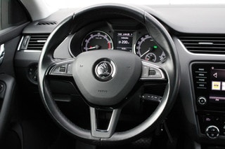 Thumbnail Mobil 6