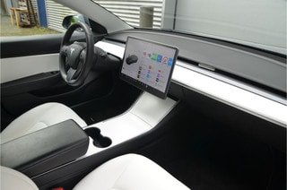 Thumbnail Mobil 10