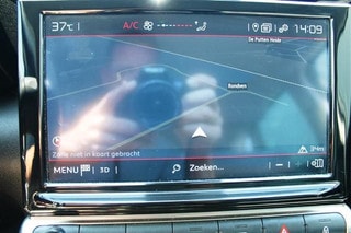 Thumbnail Mobil 4