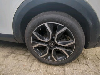 Thumbnail Mobil 6