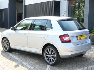 Thumbnail Mobil 7