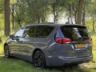 Thumbnail Mobil 4