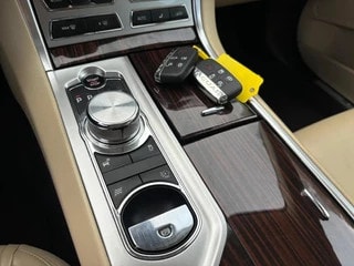 Thumbnail Mobil 9